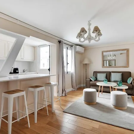 Amazing Duplex 4p- Louvre Museum 巴黎